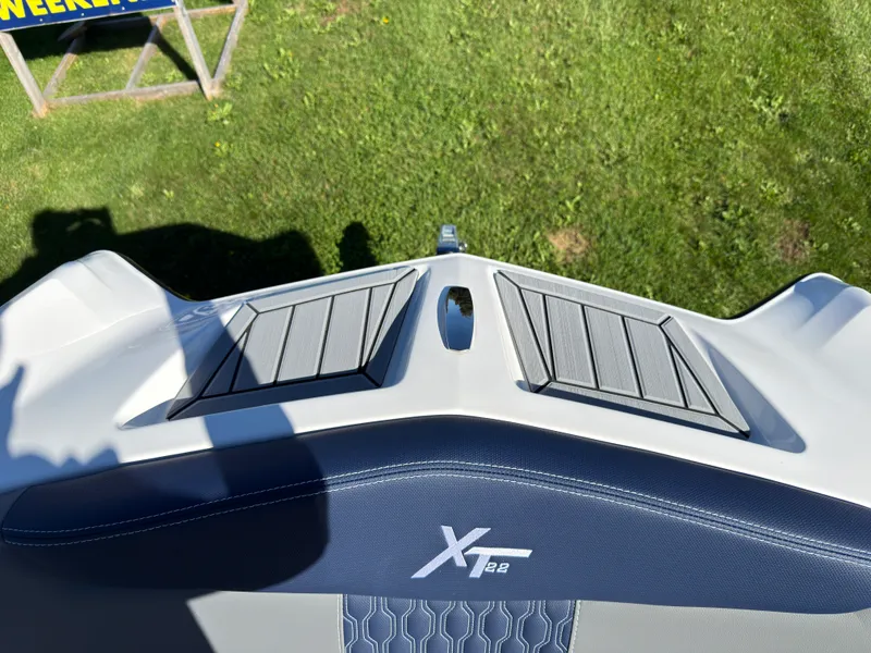 Slide: The Image of Mastercraft XT22 2027 - 13