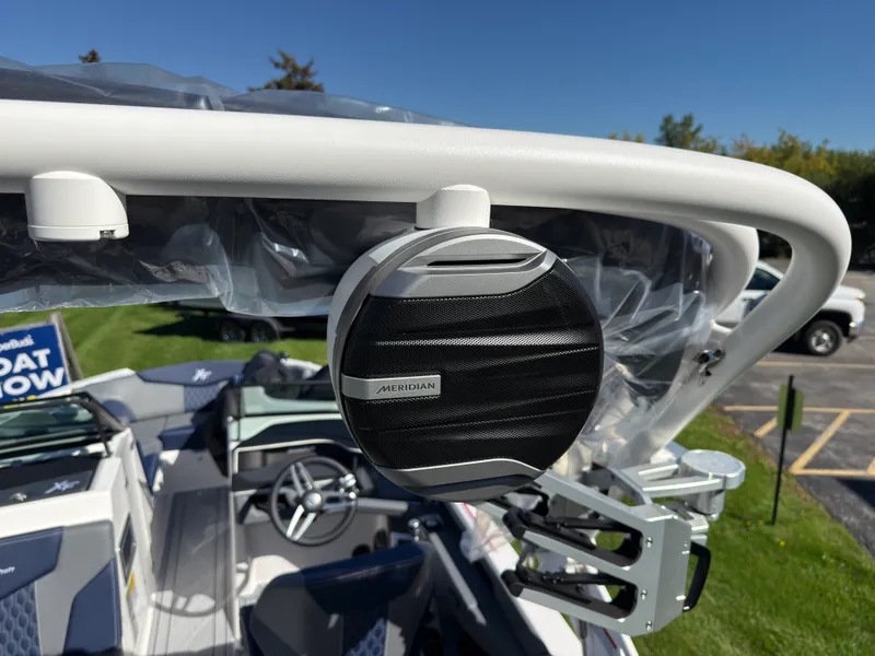 Slide: The Image of Mastercraft XT22 2027 - 41