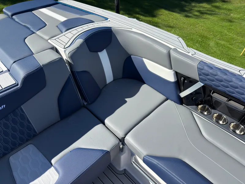 Slide: The Image of Mastercraft XT22 2027 - 55