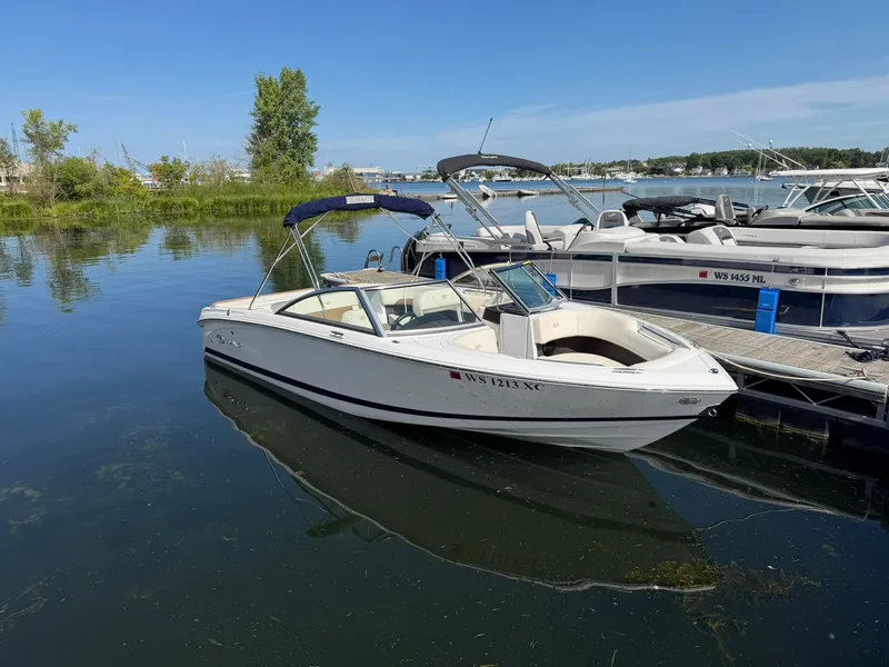 Slide: The Image of Cobalt 220S 2019 - 1