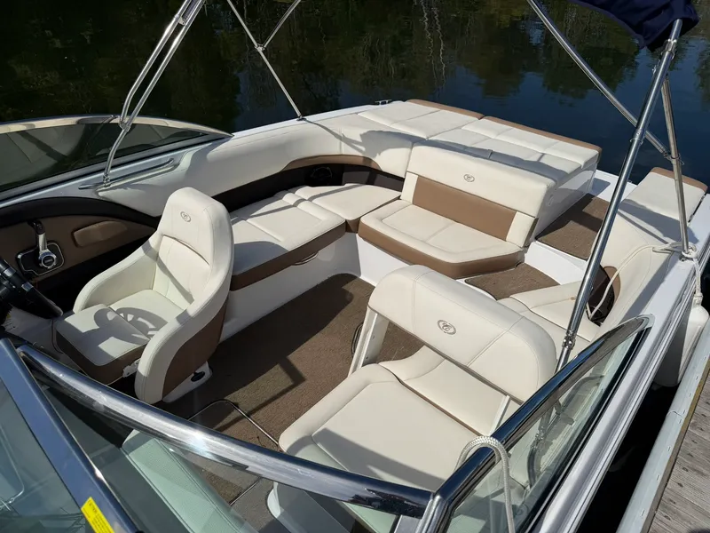 Slide: The Image of Cobalt 220S 2019 - 7