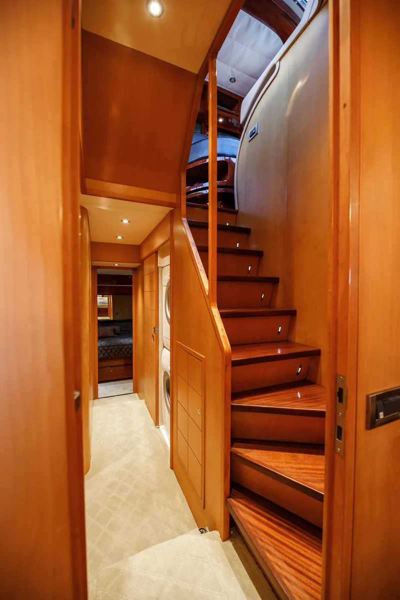 Slide: The Image of Maiora FIPA 70' Flybridge 1997 - 10
