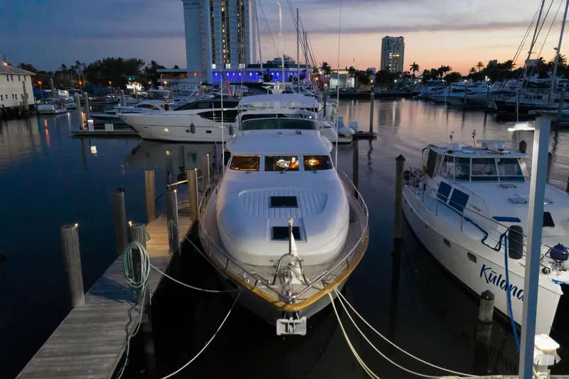 Slide: The Image of Maiora FIPA 70' Flybridge 1997 - 2