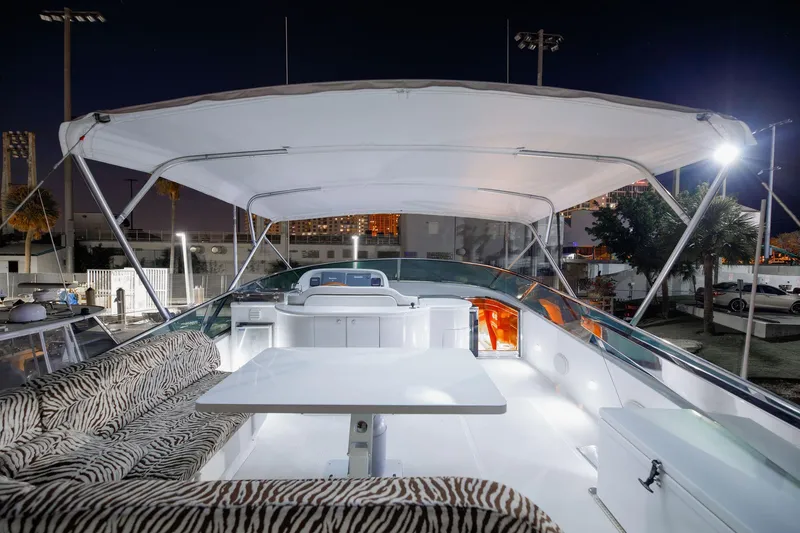 Slide: The Image of Maiora FIPA 70' Flybridge 1997 - 22