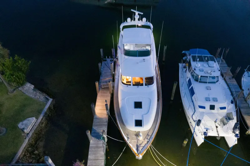Slide: The Image of Maiora FIPA 70' Flybridge 1997 - 26