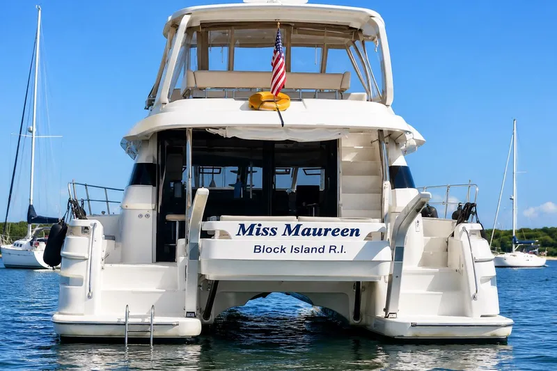 Slide: The Image of Aquila 44 Yacht 2016 - 2