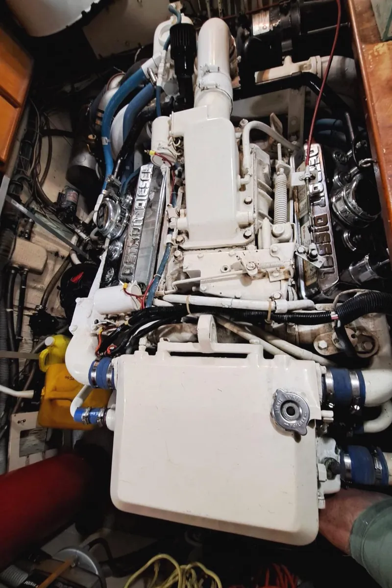 Slide: The Image of Hatteras 53 Yacht Fisherman 1979 - 20
