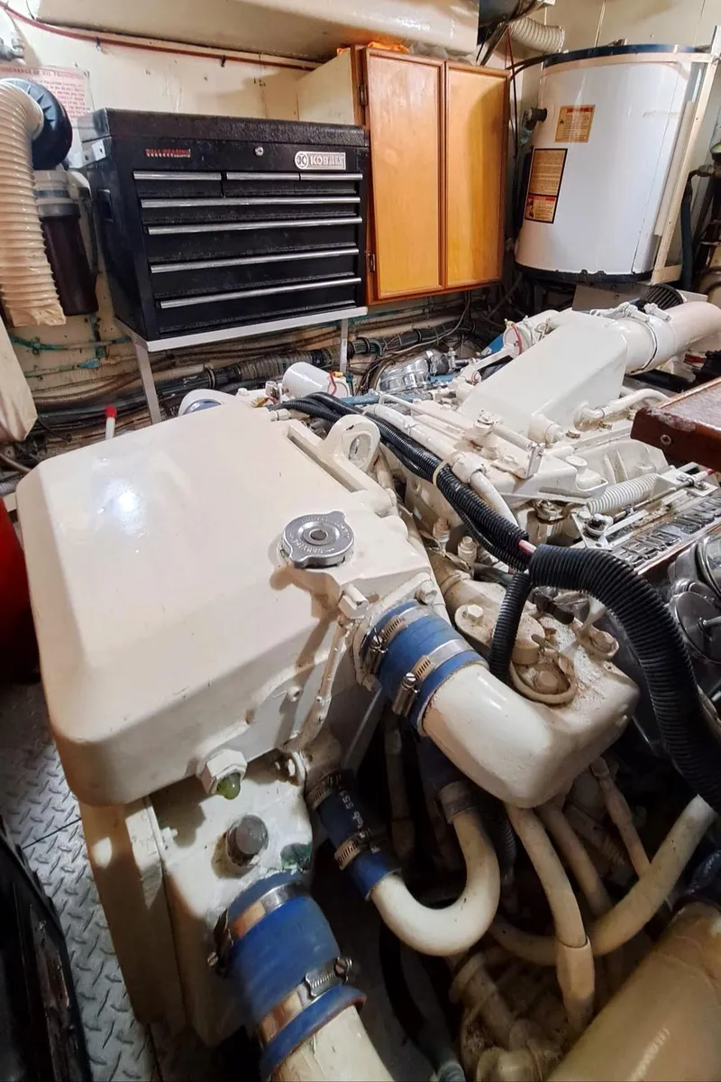 Slide: The Image of Hatteras 53 Yacht Fisherman 1979 - 21