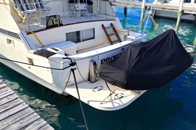Slide: The Image of Hatteras 53 Yacht Fisherman 1979 - 4