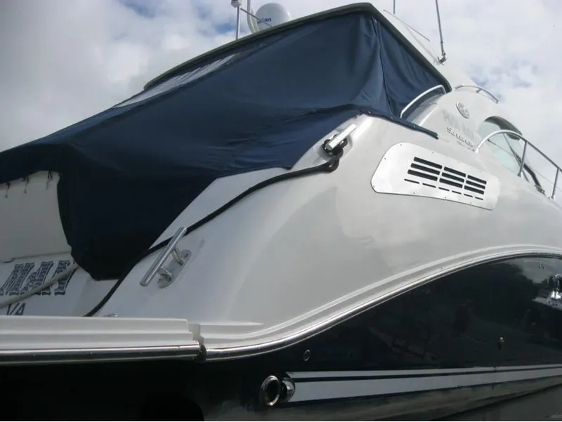 Slide: The Image of Sea Ray Sundancer 540 2011 - 17