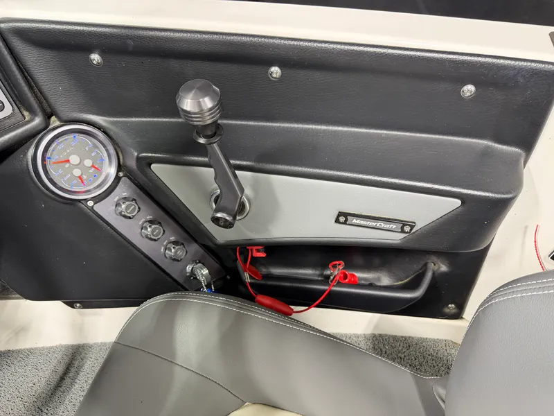 Slide: The Image of Mastercraft PROSTAR 2020 - 29