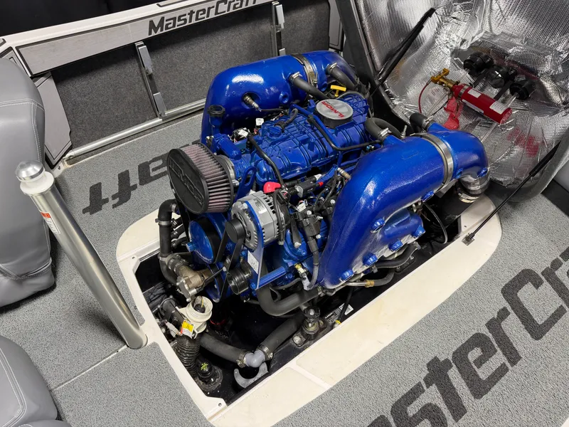 Slide: The Image of Mastercraft PROSTAR 2020 - 16