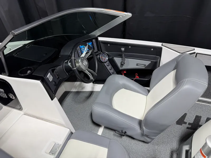 Slide: The Image of Mastercraft PROSTAR 2020 - 26