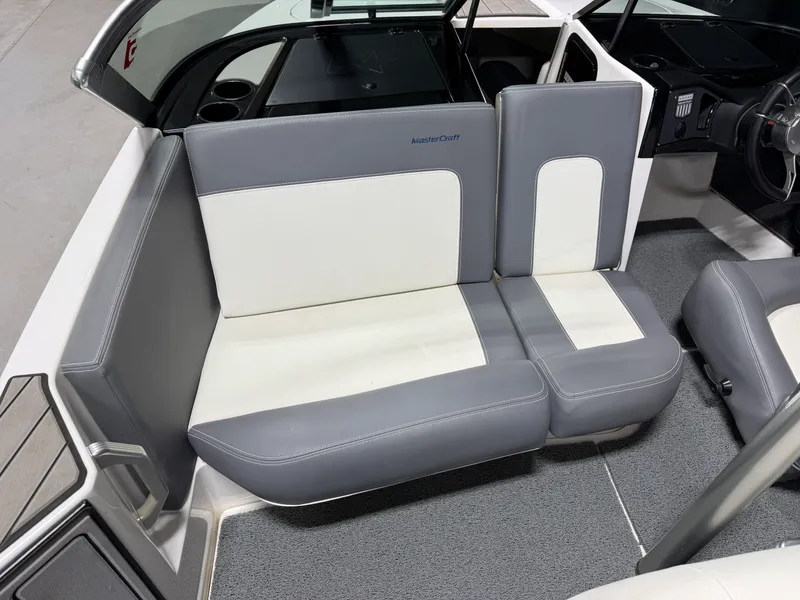 Slide: The Image of Mastercraft PROSTAR 2020 - 19