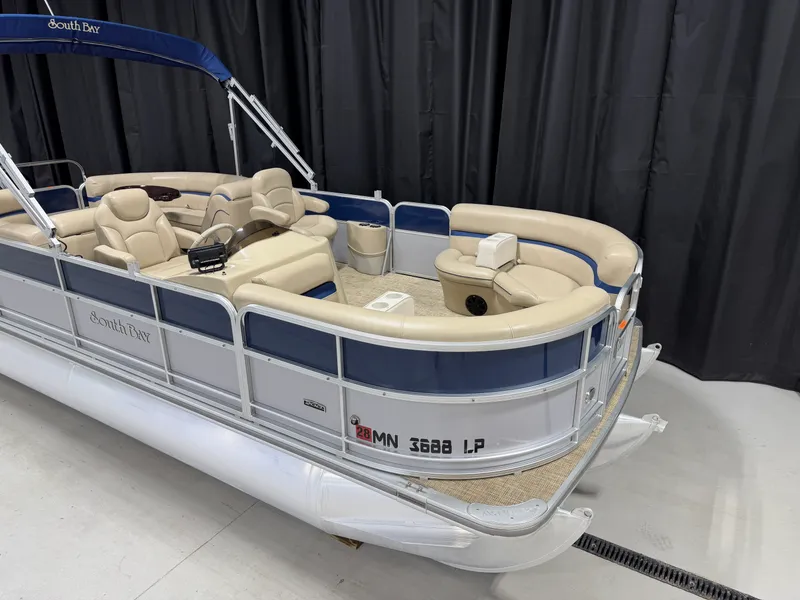 Slide: The Image of South Bay 200 TRITOON 2016 - 6