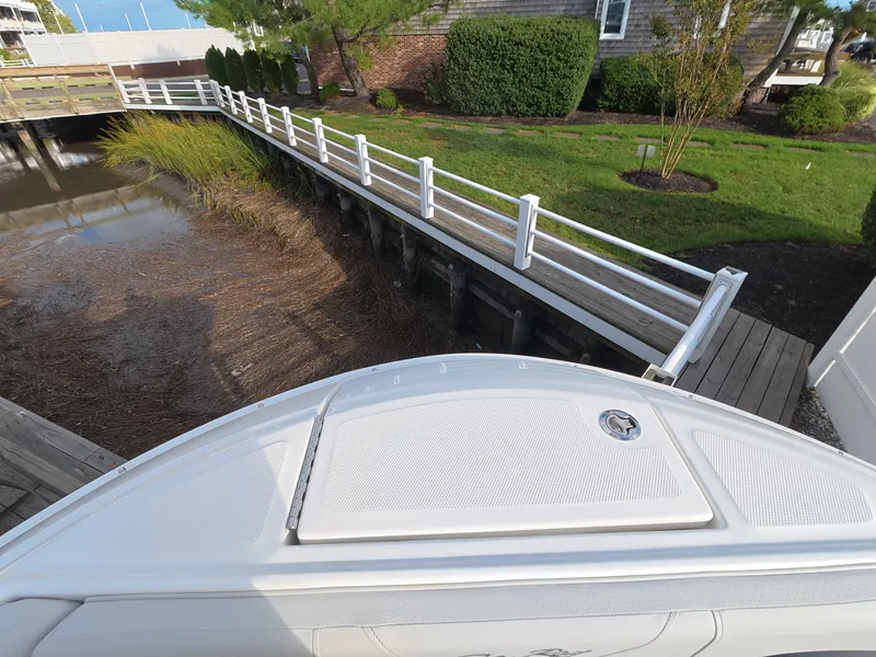 Slide: The Image of Sea Ray SDX 250 Outboard 2027 - 22