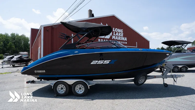 The Image of 25' Yamaha 255XD 2026 - 0