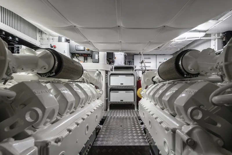 Slide: The Image of Pershing 6X 2027 - 30