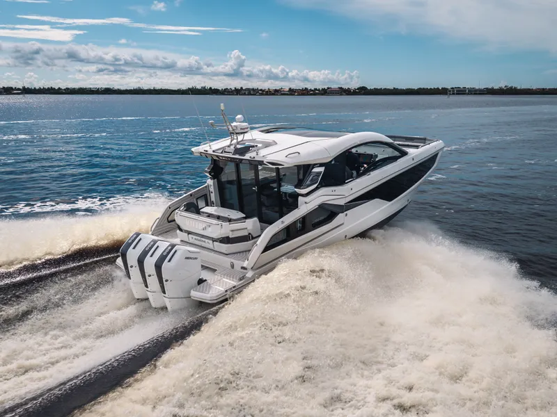 Slide: The Image of Galeon 435 GTO 2025 - 58