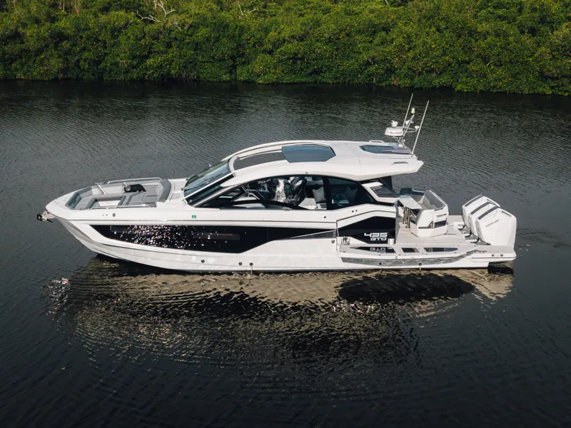 Slide: The Image of Galeon 435 GTO 2025 - 4
