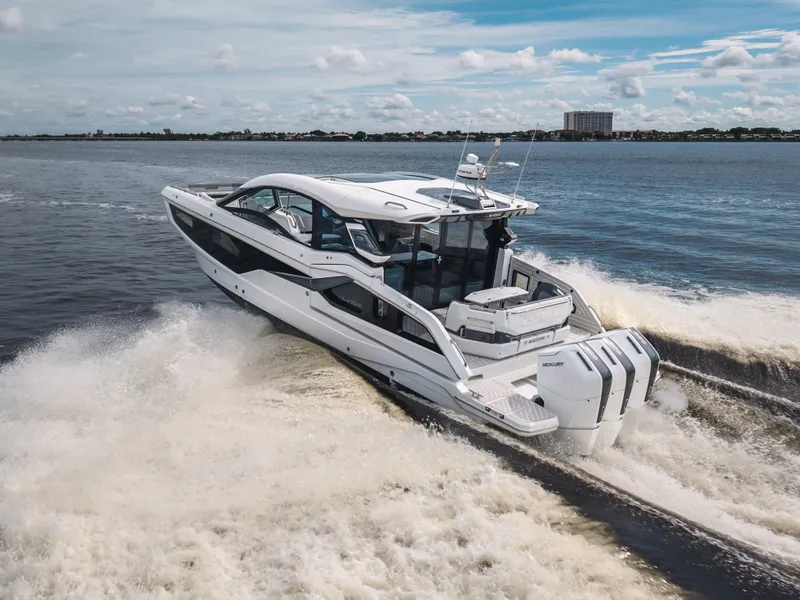 Slide: The Image of Galeon 435 GTO 2025 - 60