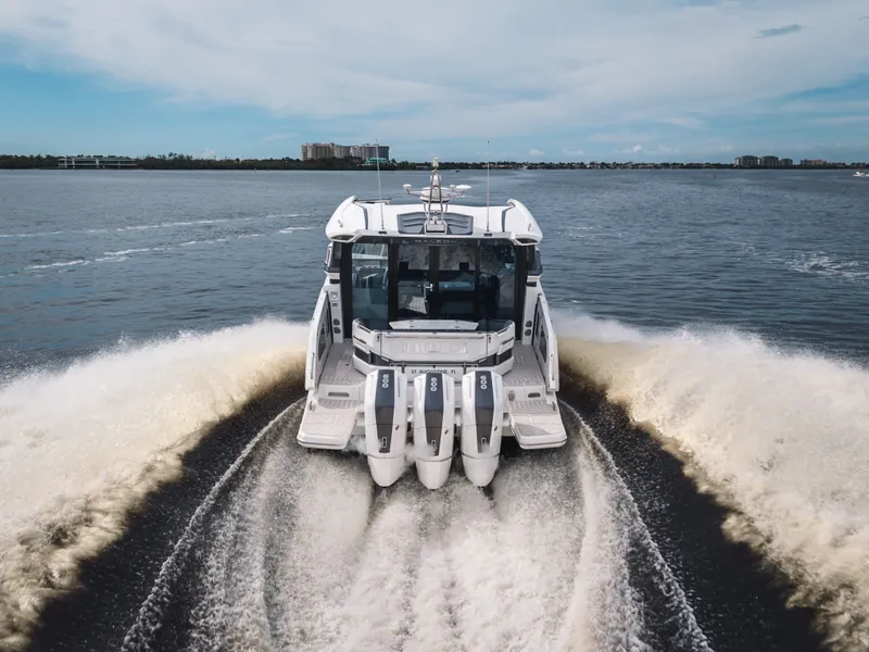 Slide: The Image of Galeon 435 GTO 2025 - 59
