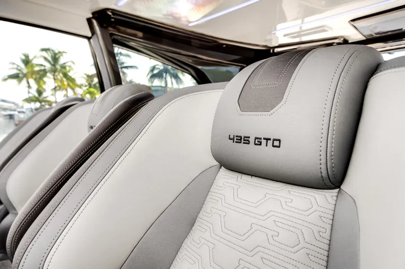Slide: The Image of Galeon 435 GTO 2025 - 33