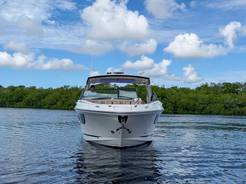 Slide: The Image of Sea Ray SLX 400 OB 2019 - 13