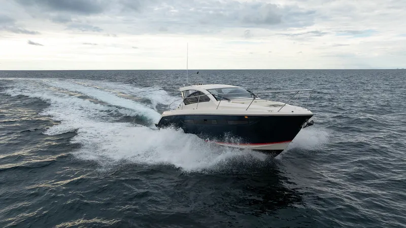 Slide: The Image of Pursuit 365I SPORT COUPE 2013 - 25