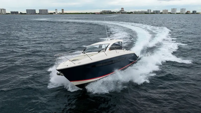 Slide: The Image of Pursuit 365I SPORT COUPE 2013 - 19