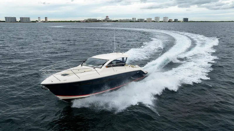 Slide: The Image of Pursuit 365I SPORT COUPE 2013 - 20