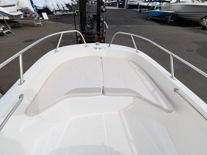 Slide: The Image of Boston Whaler 160 Super Sport 2027 - 9