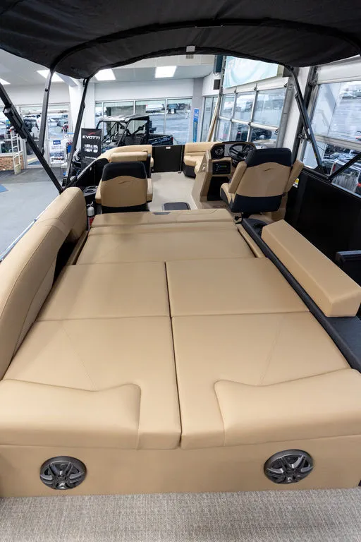 Slide: The Image of Evotti 521CS 2026 - 33