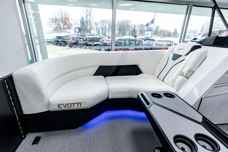 Slide: The Image of Evotti 721CS 2026 - 19