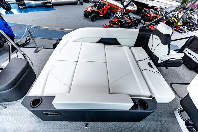 Slide: The Image of Evotti 721CS 2026 - 31