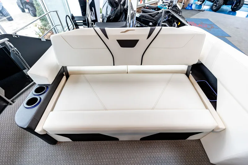 Slide: The Image of Evotti 721CS 2026 - 34