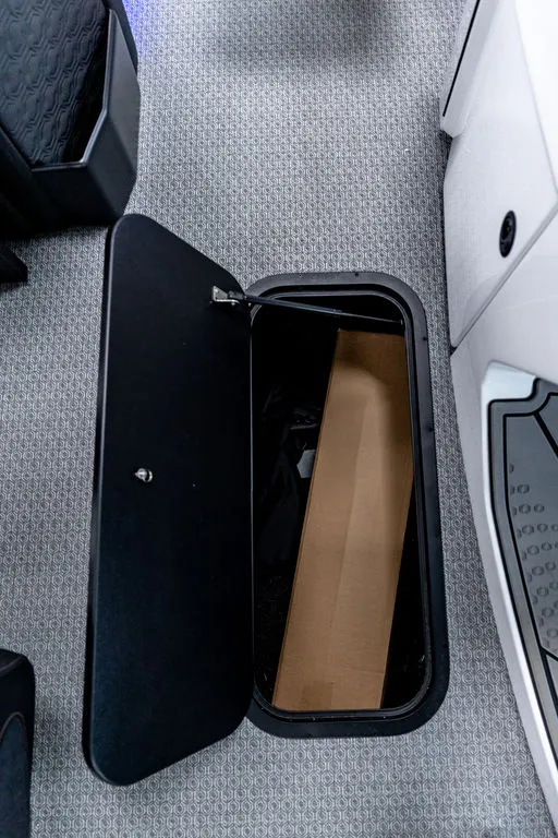 Slide: The Image of Evotti 721CS 2026 - 36