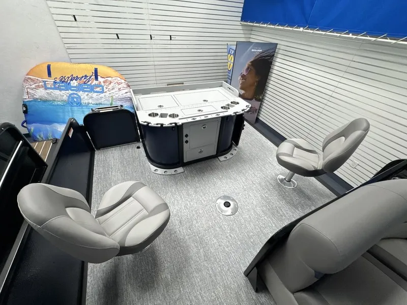 Slide: The Image of Premier 230 Sunsation Angler 2PT 2026 - 40