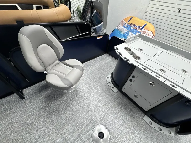 Slide: The Image of Premier 230 Sunsation Angler 2PT 2026 - 42