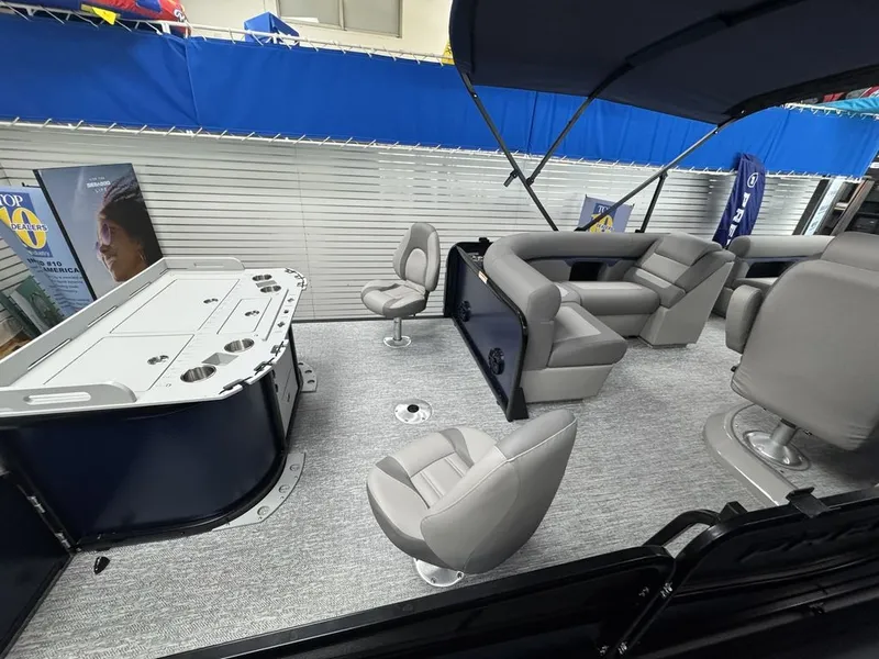 Slide: The Image of Premier 230 Sunsation Angler 2PT - CL 2026 - 11