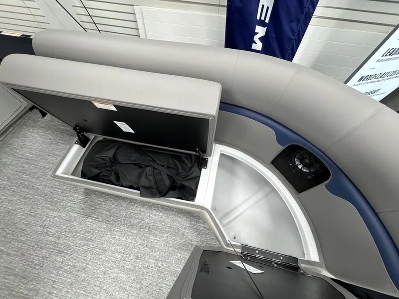 Slide: The Image of Premier 230 Sunsation Angler 2PT - CL 2026 - 21