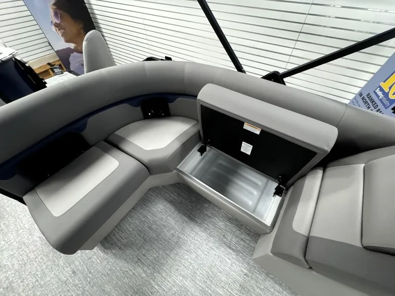 Slide: The Image of Premier 230 Sunsation Angler 2PT - CL 2026 - 35