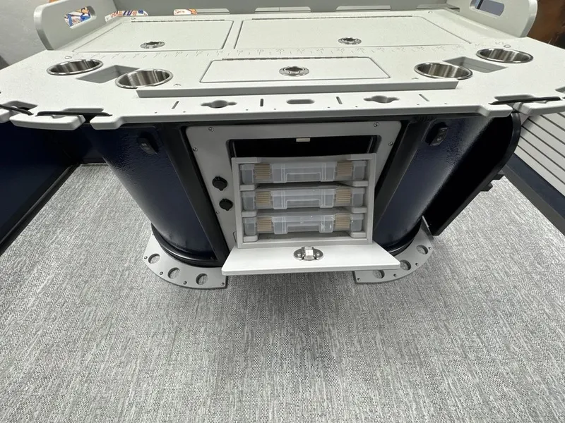 Slide: The Image of Premier 230 Sunsation Angler 2PT - CL 2026 - 51