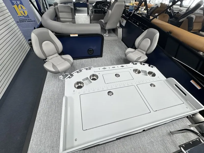 Slide: The Image of Premier 230 Sunsation Angler 2PT - CL 2026 - 54