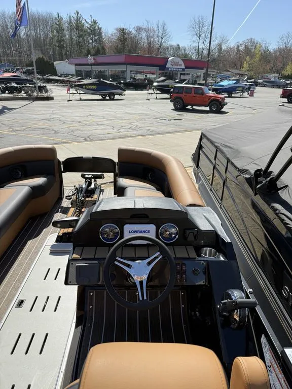 Slide: The Image of Premier 230 Sunsation Angler 2PT 2026 - 7