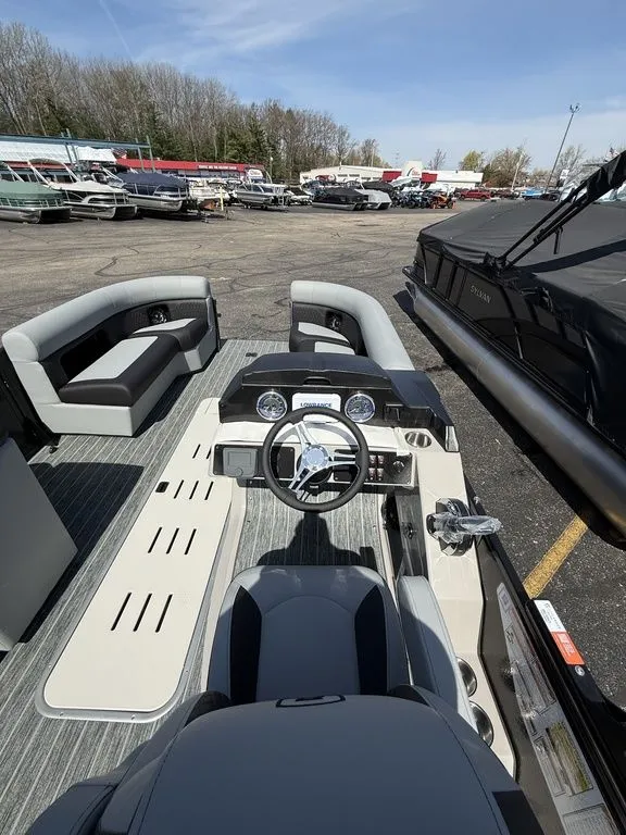 Slide: The Image of Premier 230 Sunsation Angler 2PT 2026 - 12