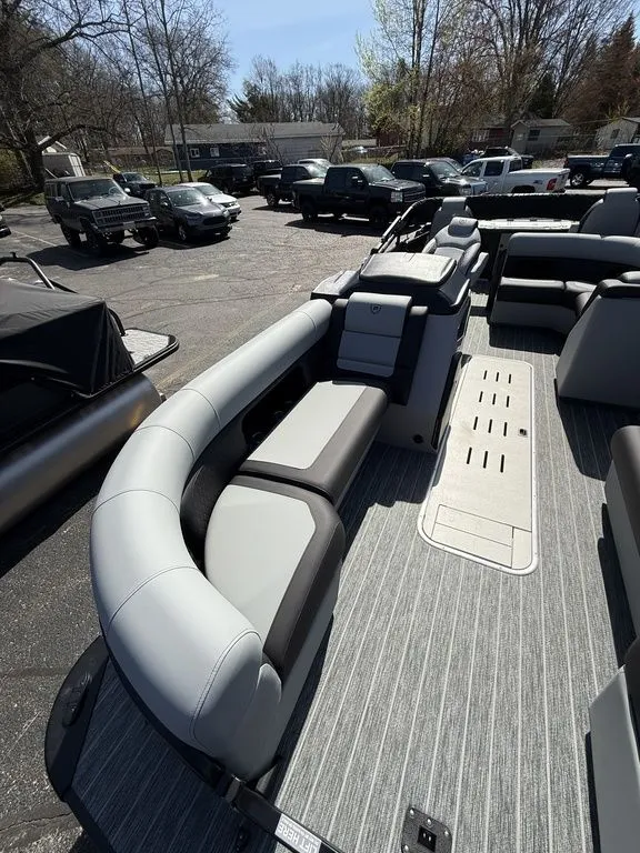 Slide: The Image of Premier 230 Sunsation Angler 2PT 2026 - 4