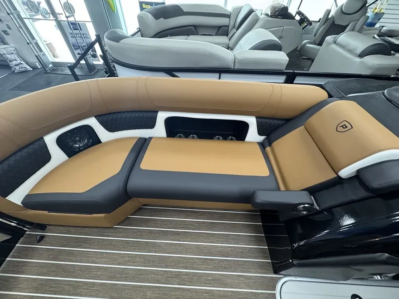 Slide: The Image of Premier 230 Solaris RF CL 2026 - 13