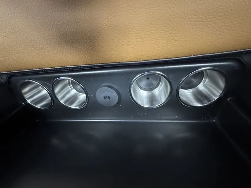 Slide: The Image of Premier 230 Solaris RF CL 2026 - 15