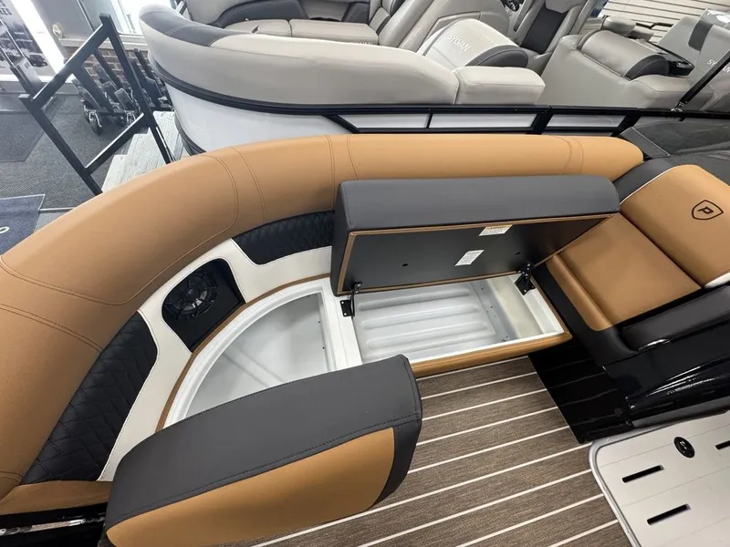 Slide: The Image of Premier 230 Solaris RF CL 2026 - 19